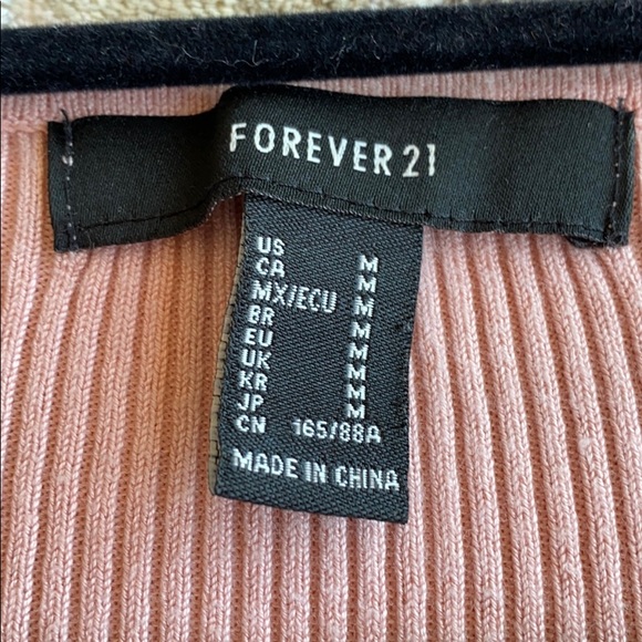 Forever 21 baby pink sweater!!! - Picture 2 of 4
